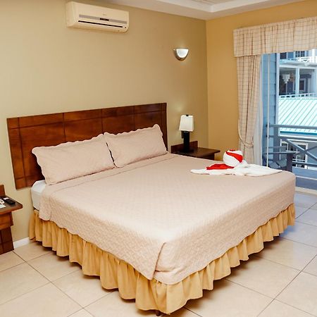 Hotel Casona Del Lago Flores Bagian luar foto